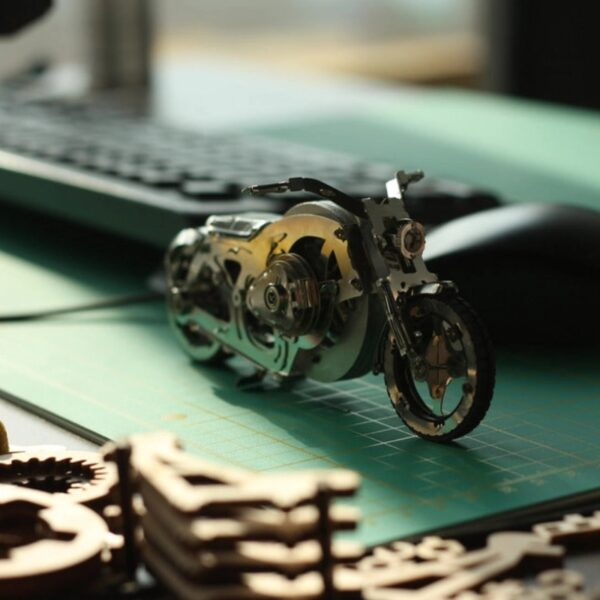 Modellbausatz Motorrad, Chrome Rider, mechanisches Modell, Motorrad aus Metall, DIY Motorrad, Geschenk für Bastler, Technikspielzeug, Time for Machine